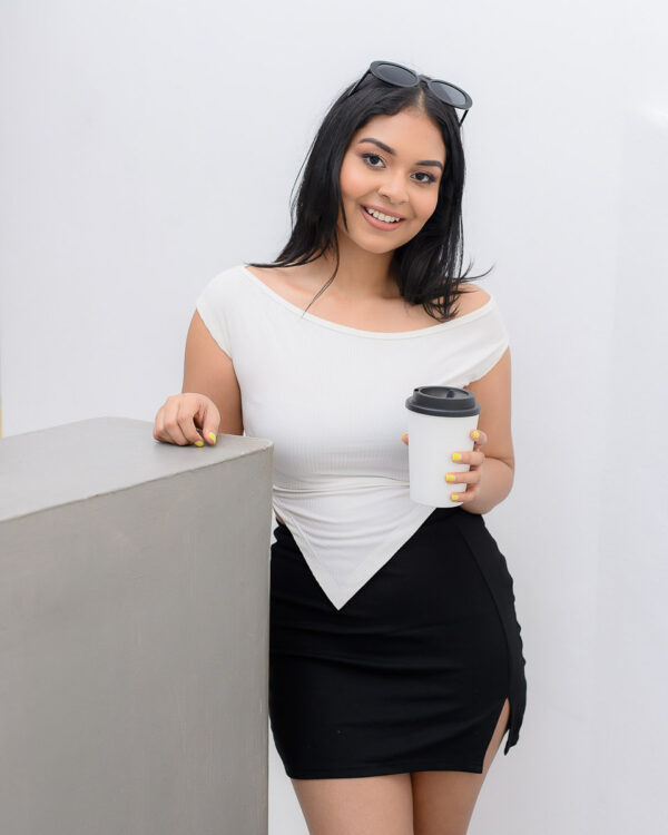 LUXE SOLID SIDE V HEM ASYMMETRICAL NECKLINE TSHIRT - White - Image 3