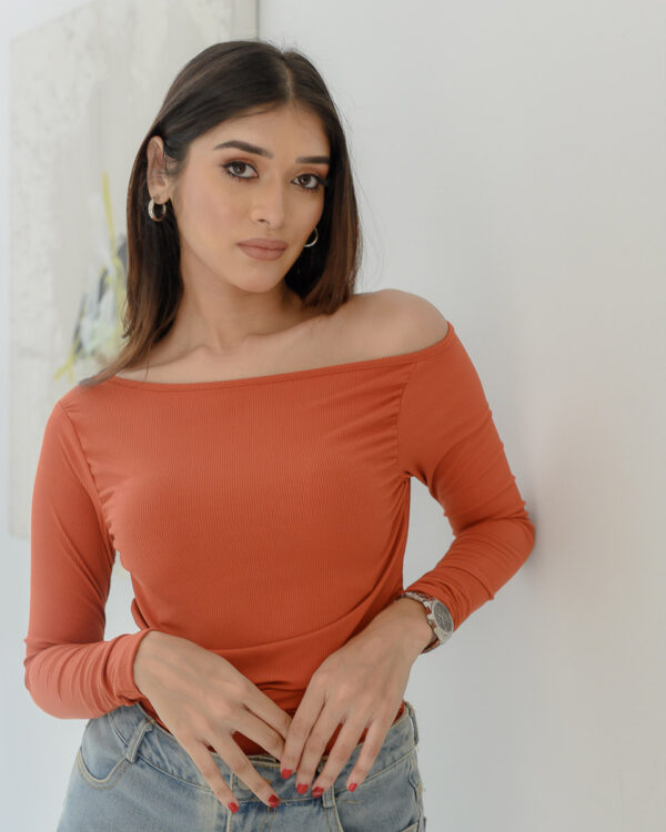 AURA LONG - SLEEVE ASYMMETRICAL NECKLINE PLEATED T-SHIRT - DUST ORANGE