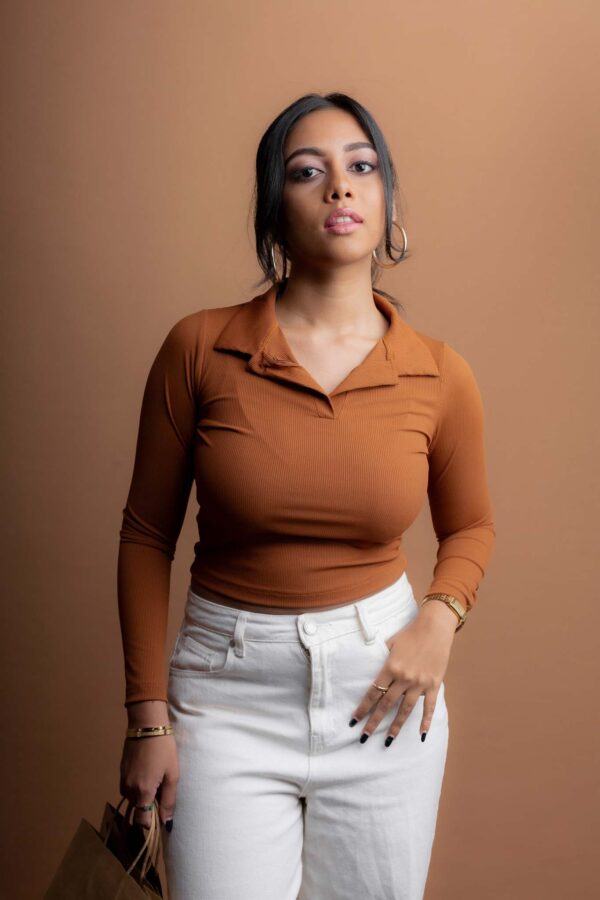 DOWNTOWN LONG- SLEEVE COLLARED CROP TEE - MOCHA BROWN - Image 10