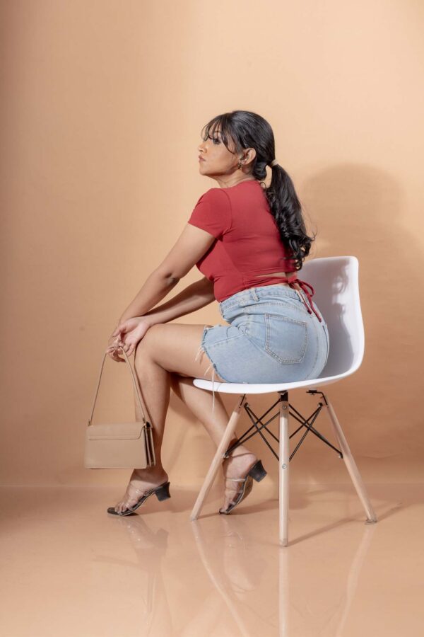 DOWNTOWN SHORT SLEEVE TIE BACK CROP TOP - MAROON RED - Image 5